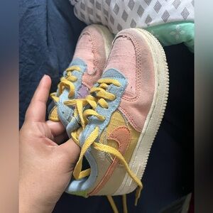 Nike Kids Sneakers in Pastel Pink, Blue, and Yellow